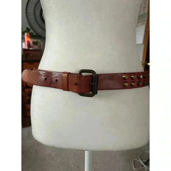 Línea Pelle Vintage Leather Studded Belt Size Small - Picture 7 of 7